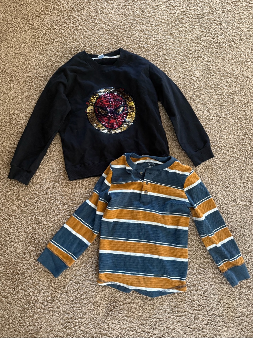 Spider-Man and striped boys sweater bundle size 6